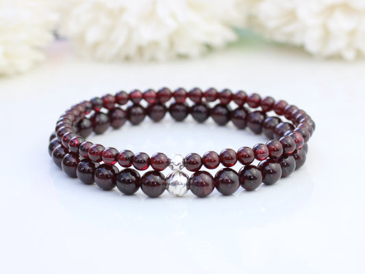 garnet gemstone bead bracelet