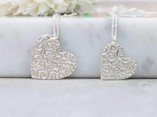 mother and daughter necklace set