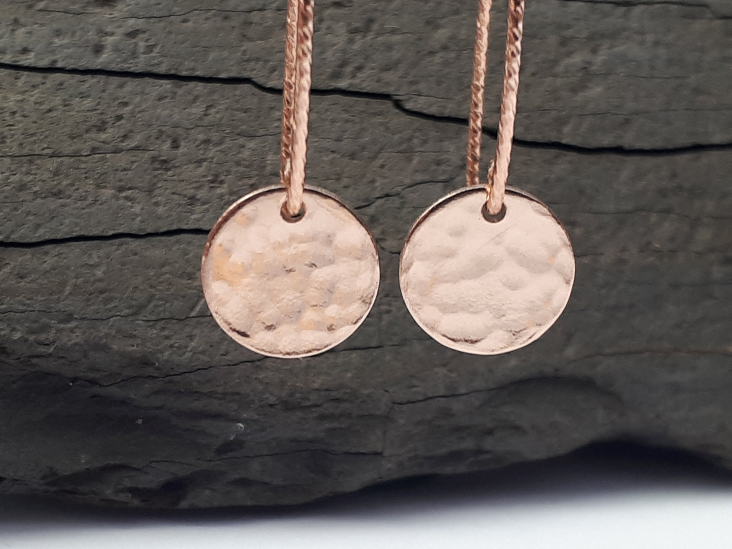 Hammered disc earrings in silver, gold and rose gold.